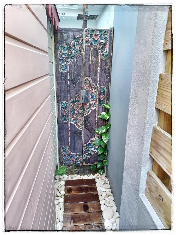 La Cabane D'Artiste Cul de Sac Luaran gambar
